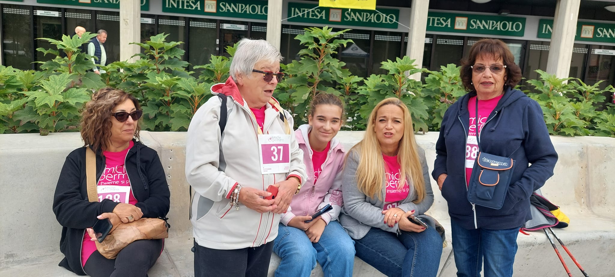 CAMMINATA CON AMICHE PER MANO – foto 10