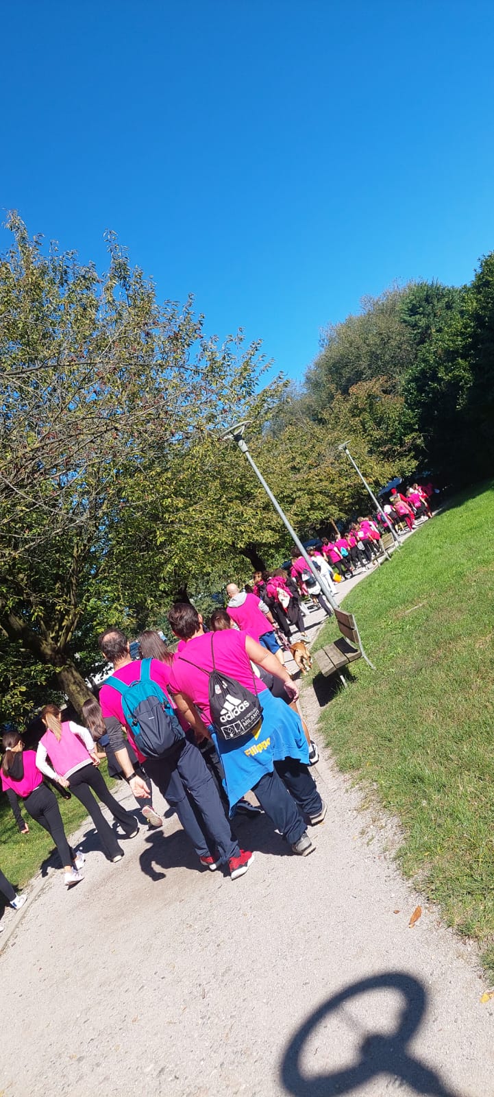 CAMMINATA CON AMICHE PER MANO – foto 6