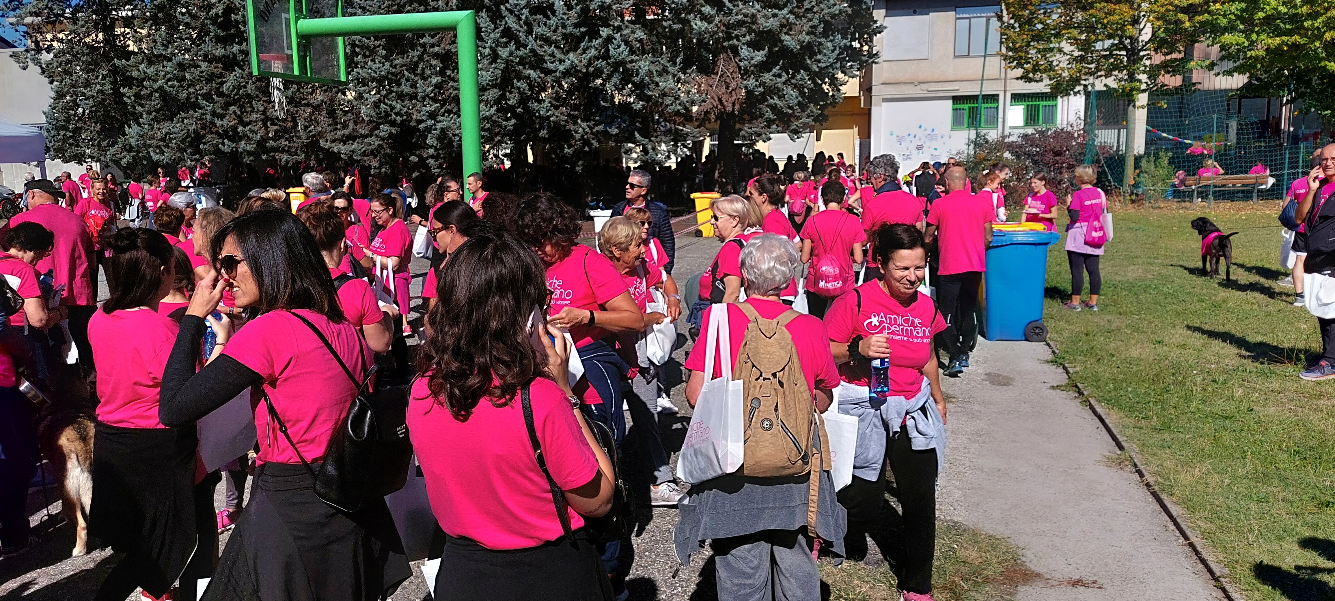 CAMMINATA CON AMICHE PER MANO – foto 5